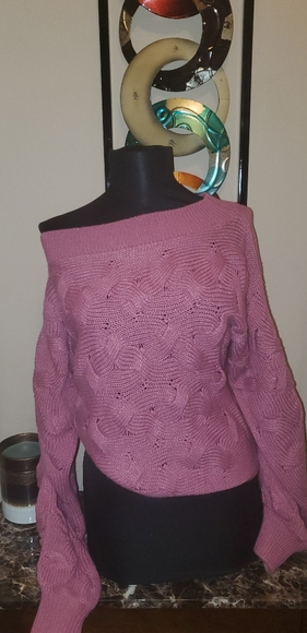 Off Shoulder Sweater - Picture 1 of 1